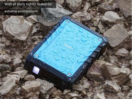 BATERÍA EXTERNA ULTRA-RESISTENTE AUKEY 7500 mAh